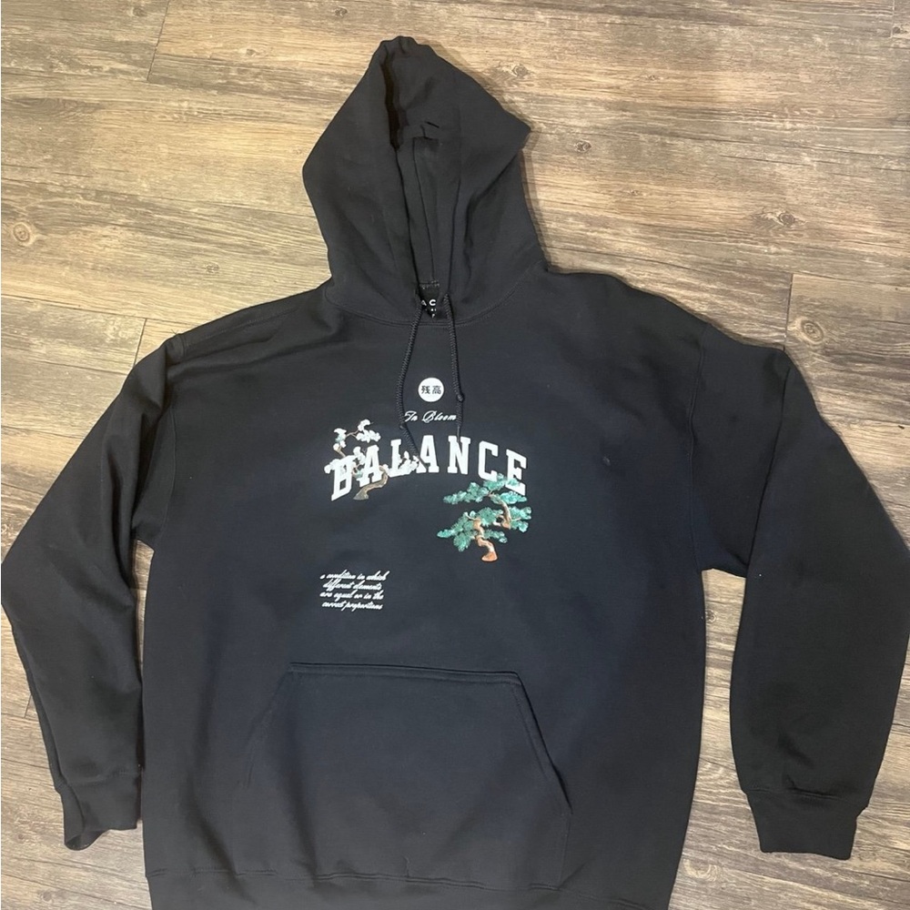 Men’s Large Black Graphic Hoodie from PacSun